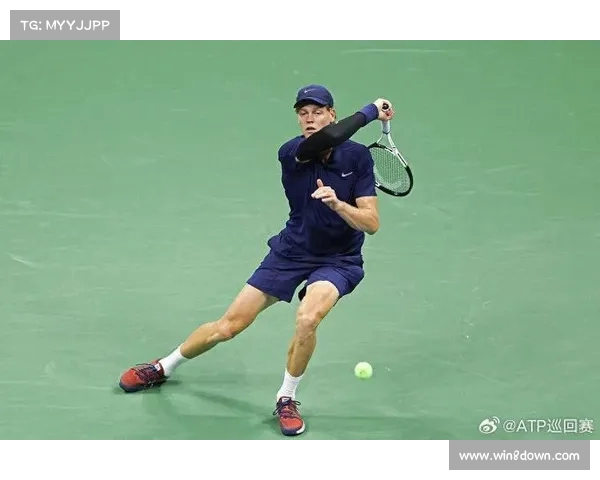 网球赛场激烈角逐精彩纷呈,顶级选手拼搏奋战为荣誉而战 网球赛场激烈角逐精彩纷呈,顶级选手拼搏奋战为荣誉而战